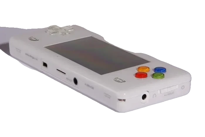 Dingoo A380 gaming handheld